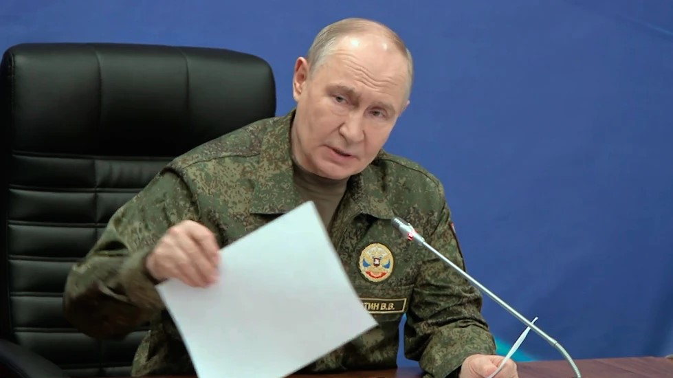 Un muerto en ataque en Crimea mientras Putin y Zelenskyy hablan por separado con Trump