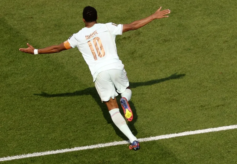 Mbappé iguala a Messi y clasifica a Francia a semifinales del Mundial 2026