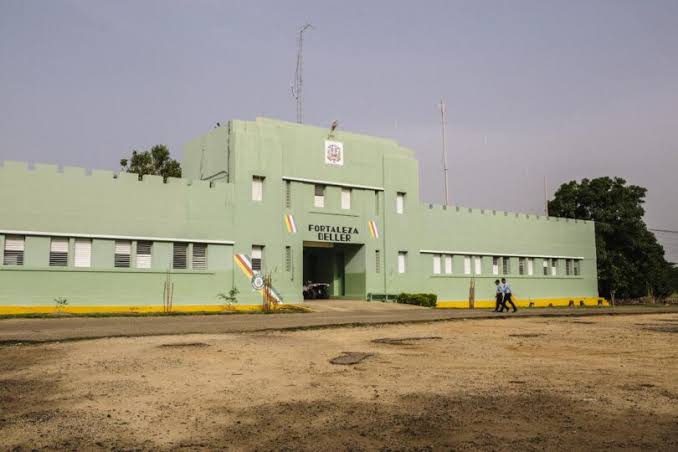 Hombre recupera su libertad tras pasar casi 20 años en prisión preventiva sin recibir sentencia