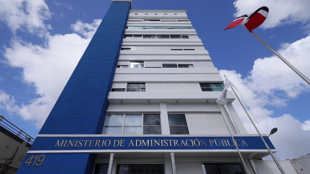 Gobierno reduce jornada laboral este viernes por inauguración de los Juegos Centroamericanos y del Caribe