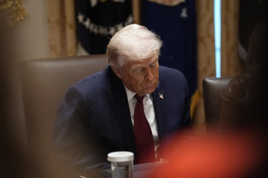 El Gobierno de Trump faculta a jueces de inmigración poder imponer multas de hasta 3.500 dólares