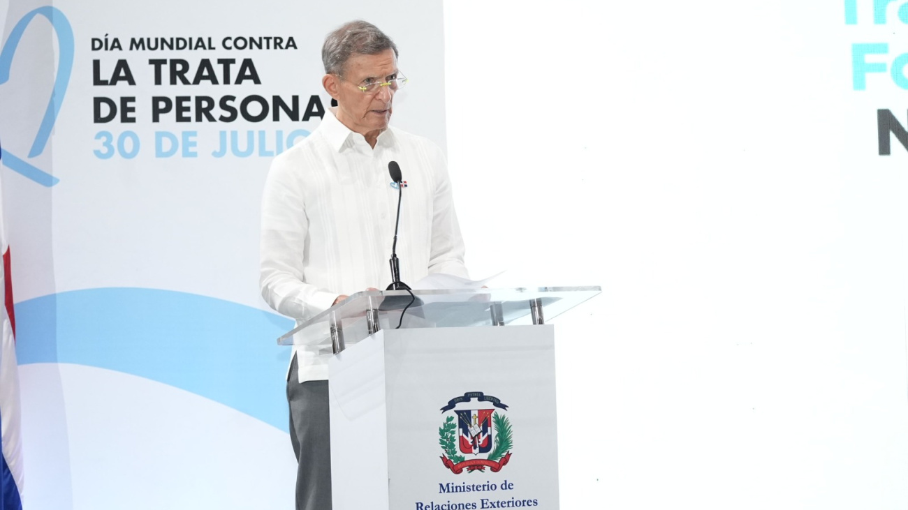 Canciller Roberto Álvarez alerta sobre nuevas formas de trata de personas vinculadas a ciberdelitos y estafas financieras