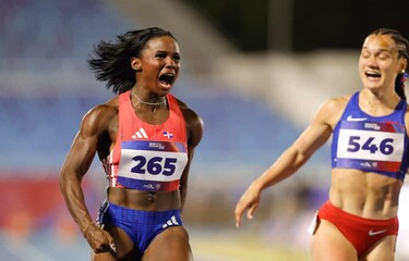 Yeral Núñez gana oro en los 400 metros con vallas, mientras RD pierde el título del relevo mixto 4x100 por descalificación