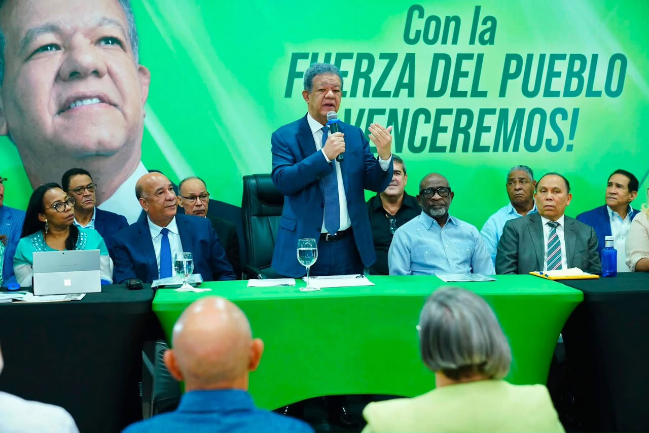 Leonel juramentará nuevos miembros de la Fuerza del Pueblo en la capital este sábado y el domingo en la provincia Duarte