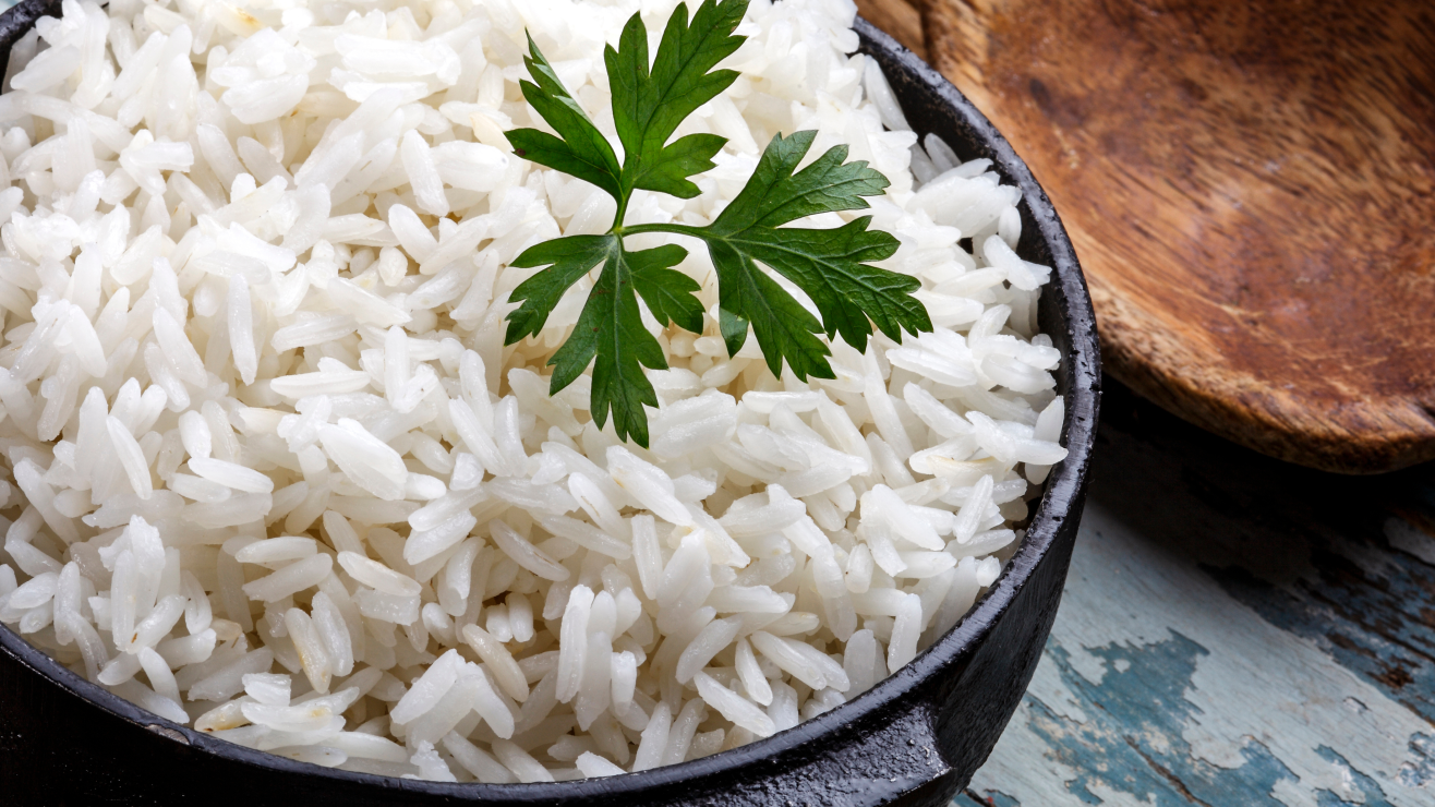 Tres claves para cocinar el arroz perfecto y evitar que quede duro, blando o pegajoso