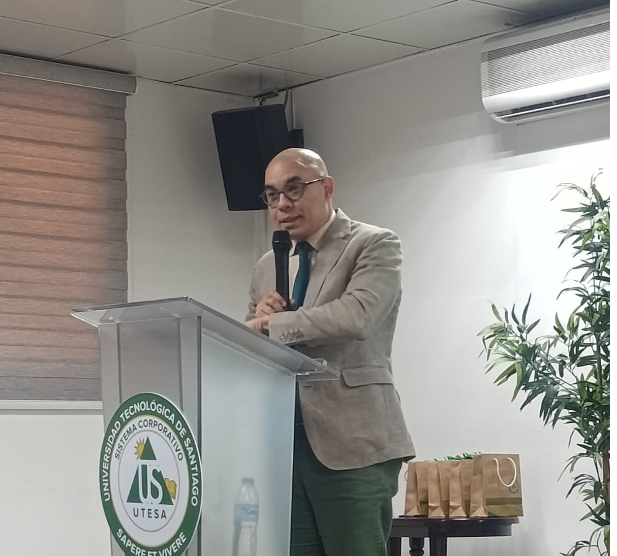 IV Foro Constitucional de FUnSEDE analiza derechos políticos de dominicanos con doble nacionalidad