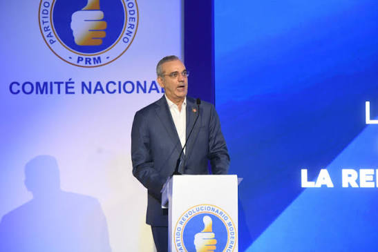 Abinader asume control del PRM en medio de pactos que reacomodan fuerzas para la carrera presidencial de 2028