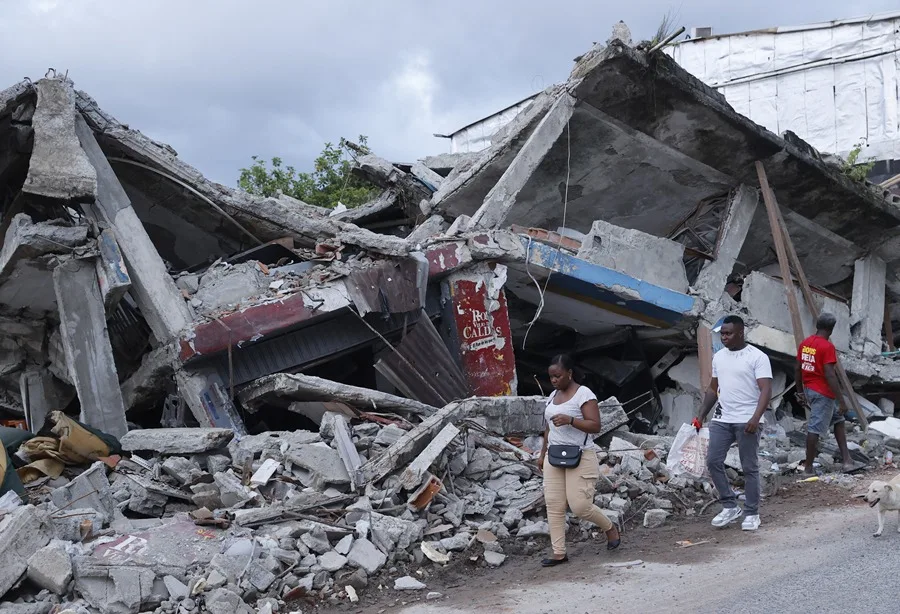 Terremoto en Colombia deja 273 muertos, 3,824 heridos y cientos de desaparecidos