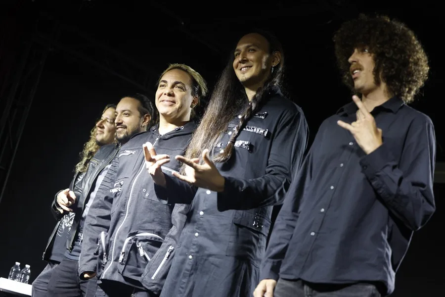 El lado metalero del cantante mexicano Cristian Castro vuelve con rock prehispánico