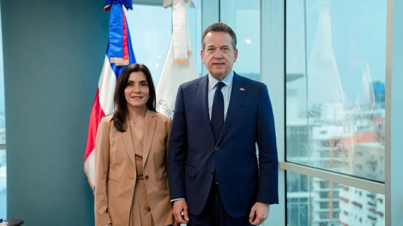 Canciller y embajadora de Estados Unidos abordan fortalecimiento de relaciones bilaterales