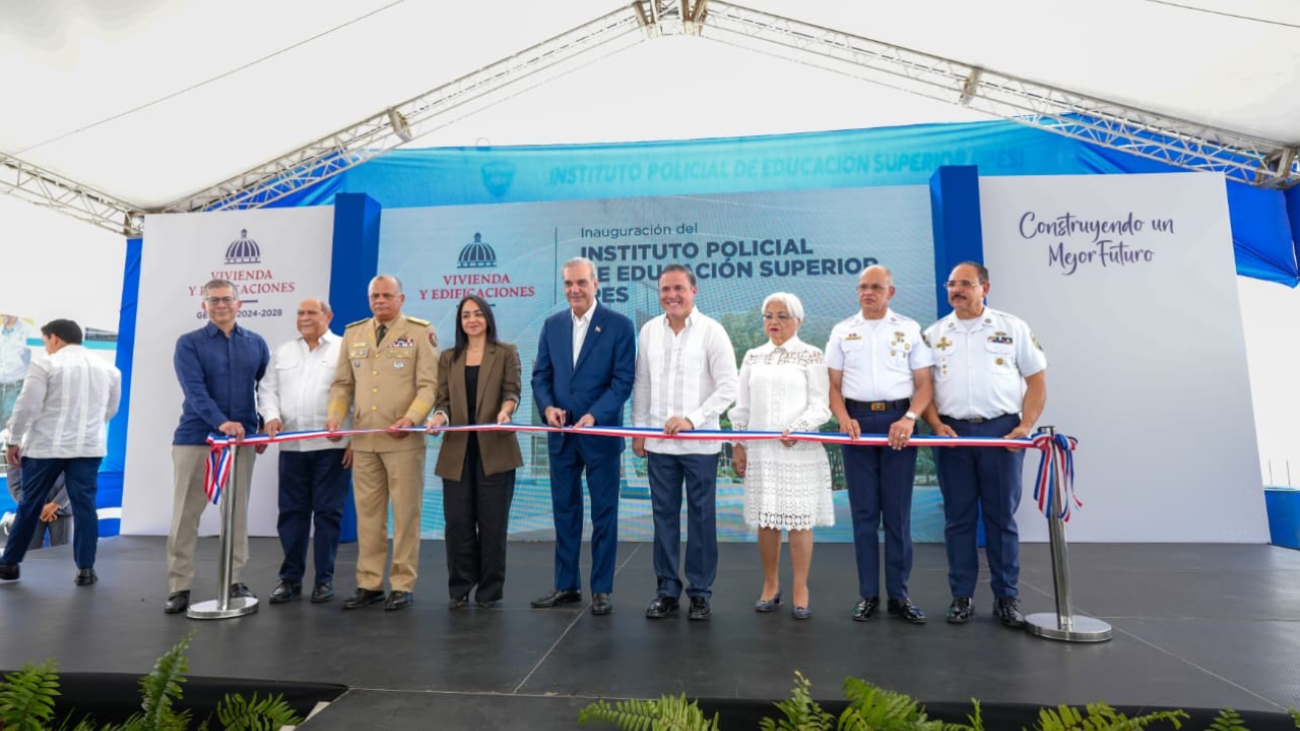 Abinader inaugura nuevo complejo académico del IPES para fortalecer profesionalización de la Policía