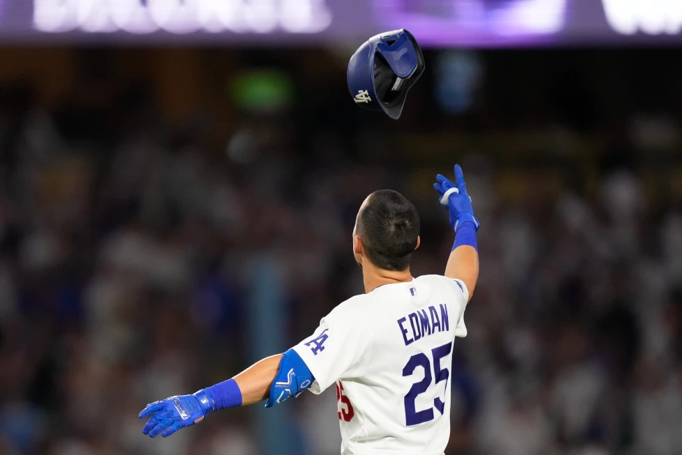 Tommy Edman deja en el terreno a los Piratas y Dodgers ganan 5-4 en diez entradas