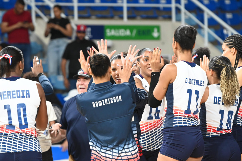 Reinas del Caribe arrollan a Costa Rica en su debut y ponen la mira en Cuba en el Norceca