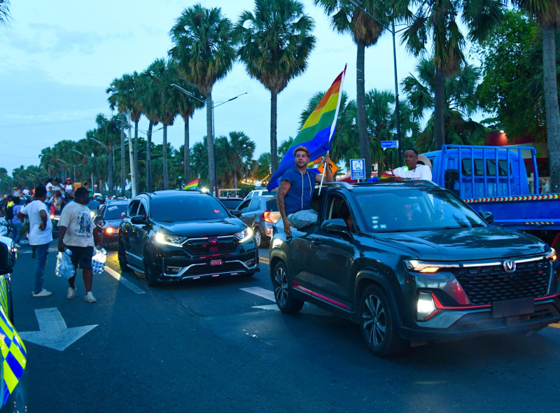 Caravana del Orgullo LGBTIQ+ recorre sectores de la capital y cierra su edición 19 en el Malecón