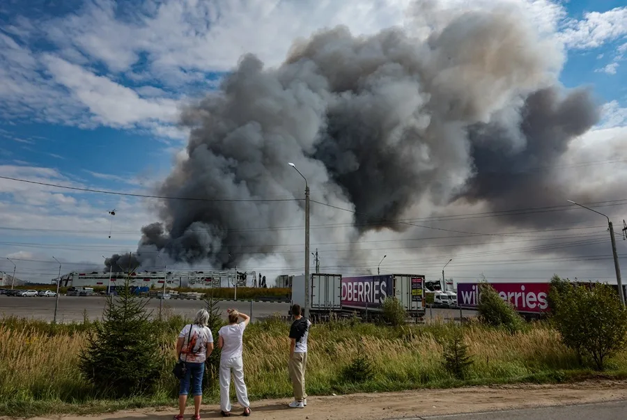 Al menos dos muertos en el sur de Rusia tras un ataque de drones ucranianos contra una refinería