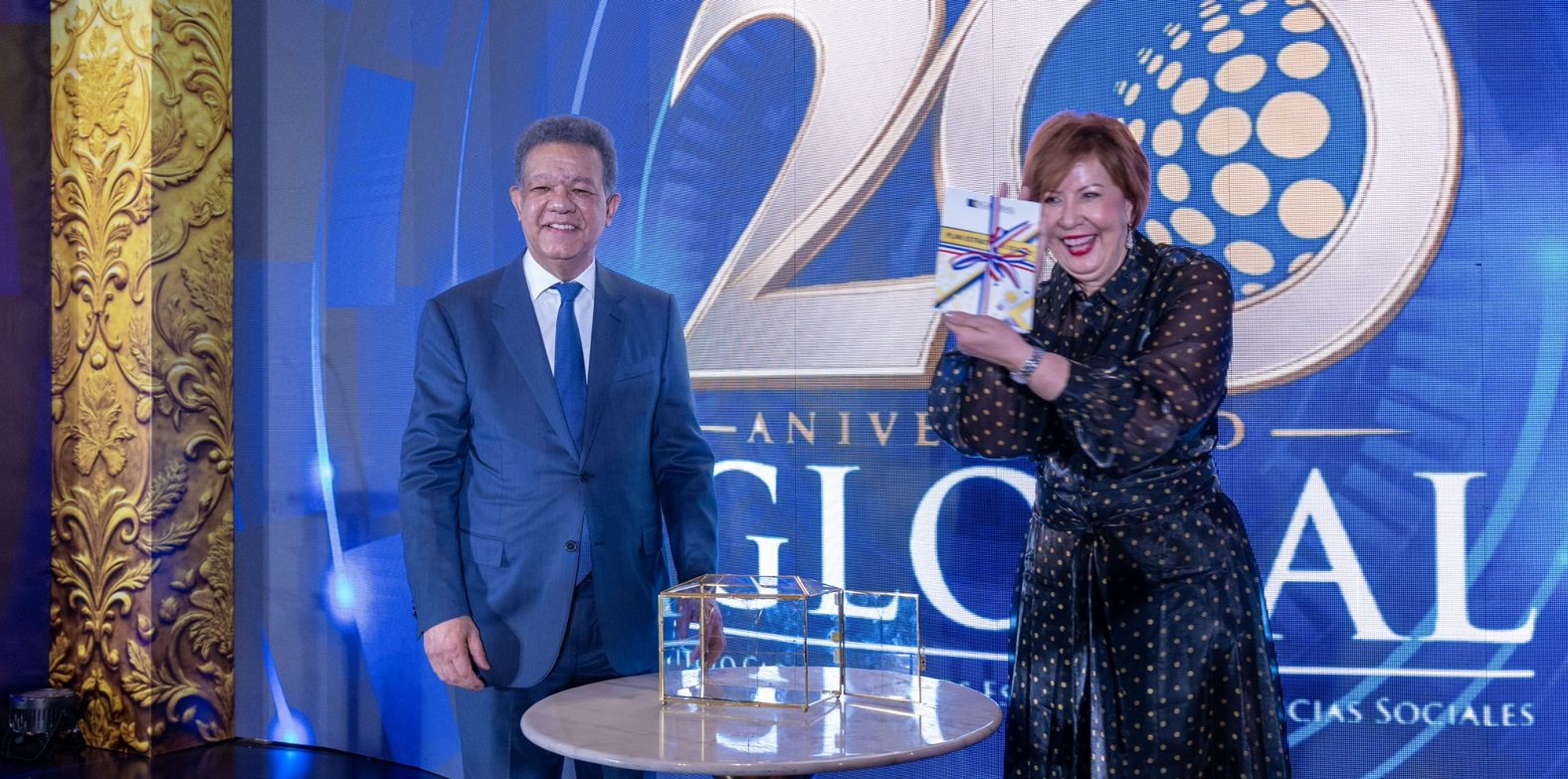 Leonel Fernández destaca aporte del IGLOBAL al país al celebrar 20 años y más de 1,600 egresados de maestrías y doctorados