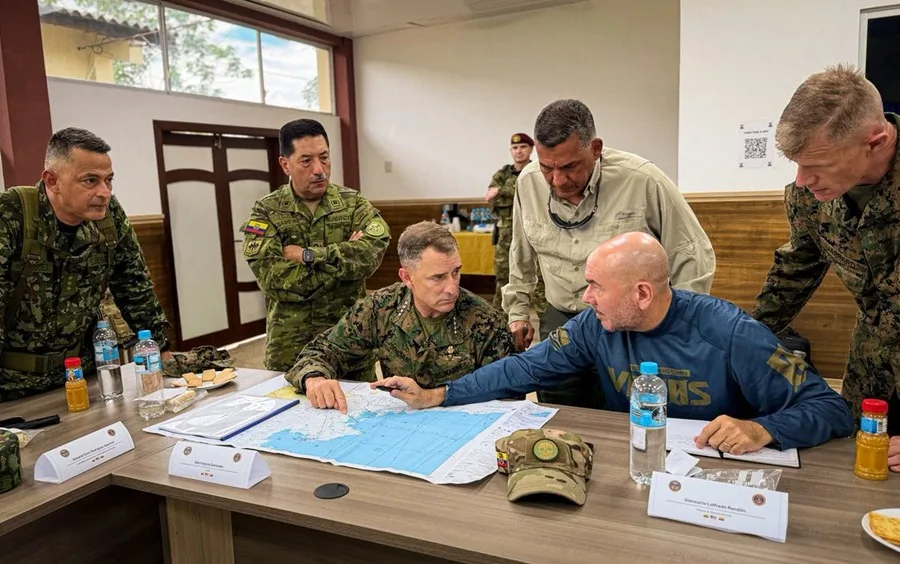 Las fuerzas militares de Estados Unidos, Colombia y Ecuador preparan una ofensiva contra los narcos en la frontera