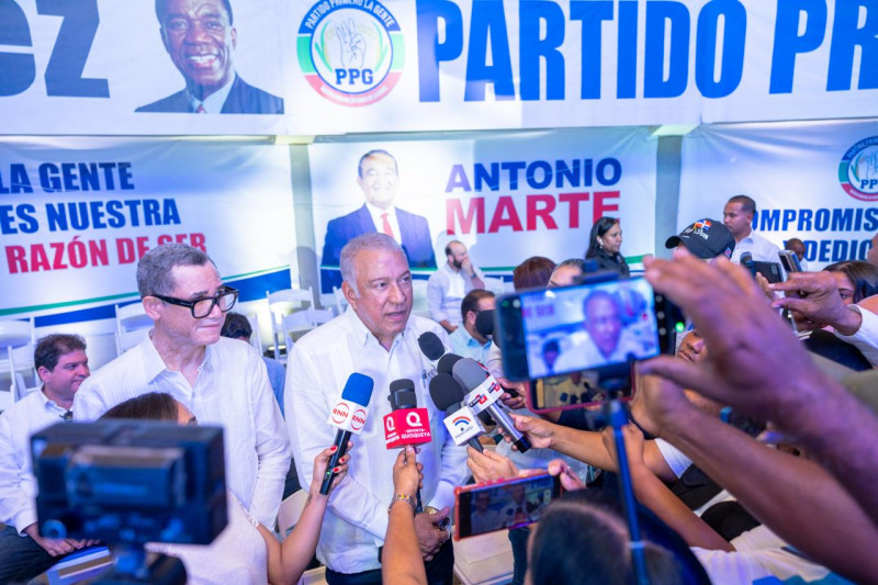Andrés Bautista pide a partidos sacar la educación de la confrontación política