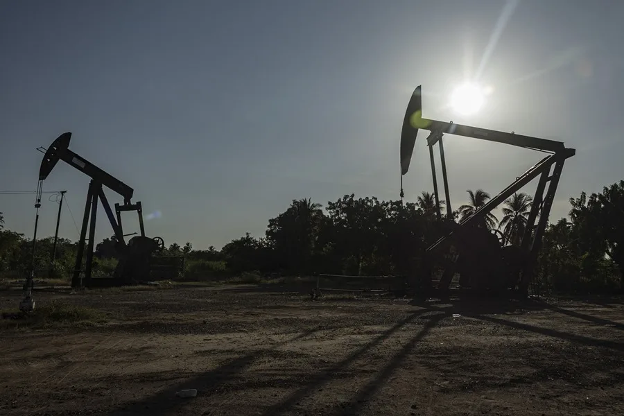Trump dice que el petróleo de Venezuela comenzará a reponer las reservas de EE.UU. «muy pronto»
