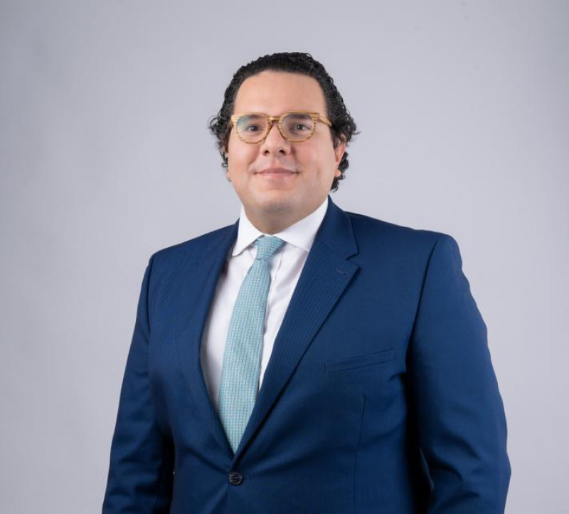 Abinader designa a Víctor Livio Emmanuel Cedeño Brea como superintendente de Bancos