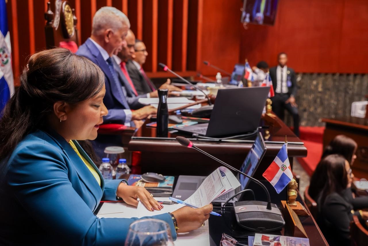 Senado aprueba en primera lectura proyecto de Ley de Vacunas y otras iniciativas nacionales