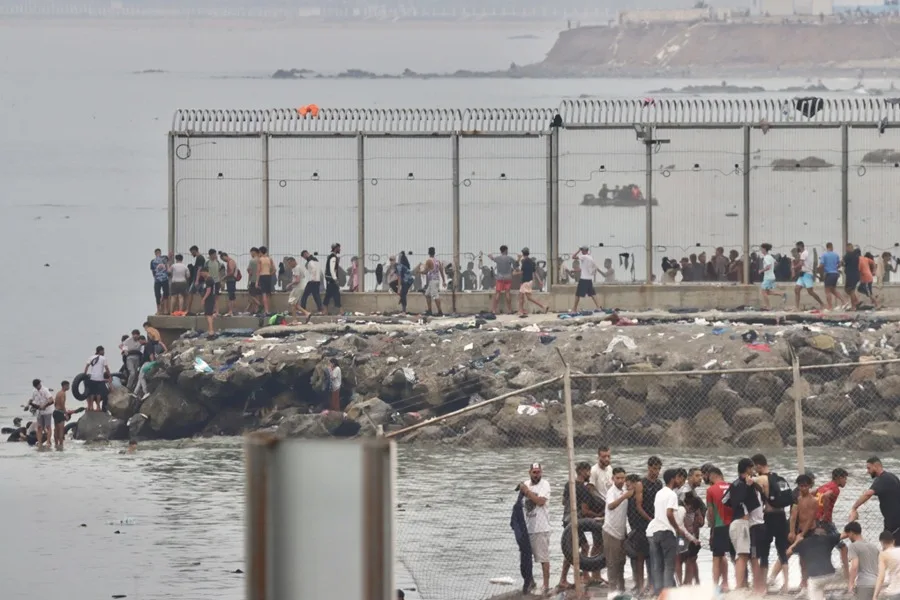 El informe de la Policía describe una entrada masiva en Ceuta planificada y con implicación de agentes marroquíes