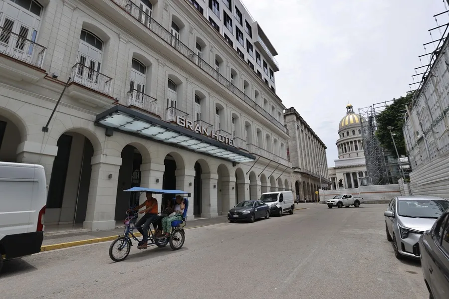 Cuba autoriza la creación de empresas privadas de más de 100 trabajadores