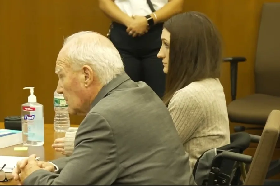 El juez declara nulo el juicio contra Lindsay Clancy por falta de veredicto unánime