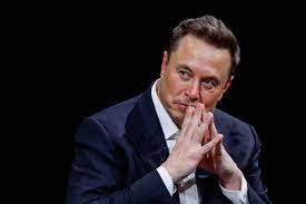 Elon Musk coincide con sus rivales Anthropic y OpenAI en desacelerar la IA