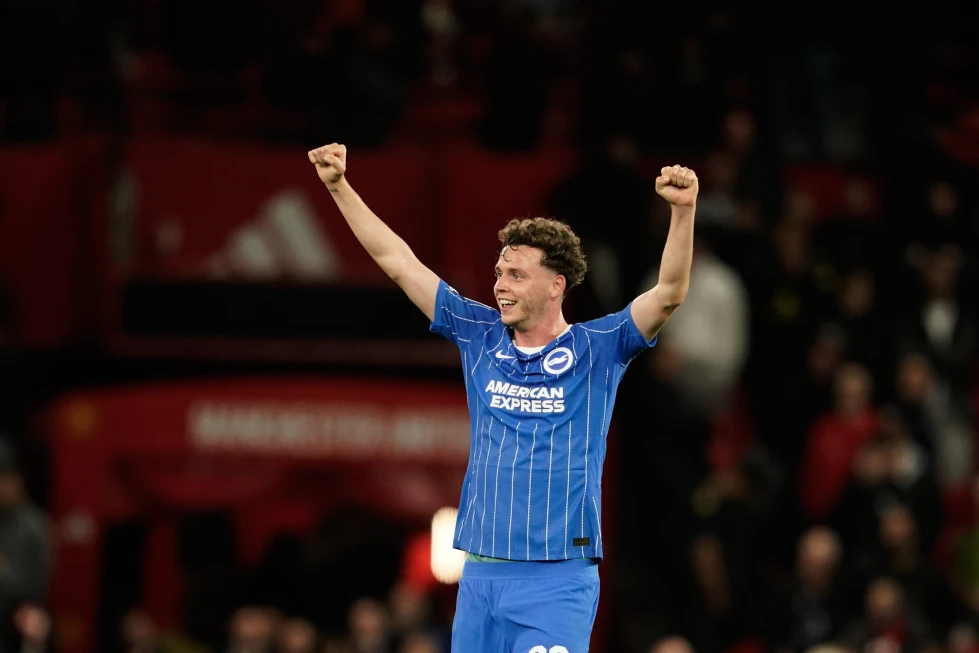 Brighton aplasta 3-0 al Arsenal y Aston Villa agrava la crisis del Tottenham