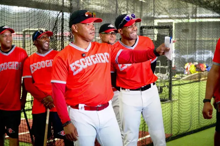 Escogido inicia entrenamientos con 35 jugadores y cuatro refuerzos importados en busca del tricampeonato