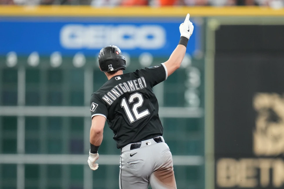 Medias Blancas vencen 6-3 a Astros y abren con triunfo su regreso a los playoffs
