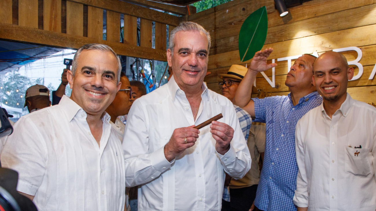 Abinader resalta aporte de Expo Cibao a los negocios; organizadores reportan aumento de 20 % en visitantes y operaciones