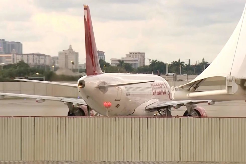 Turbulencia severa obliga a vuelo de Avianca a aterrizar en Miami; ocho trasladados a hospitales y nueve afectados