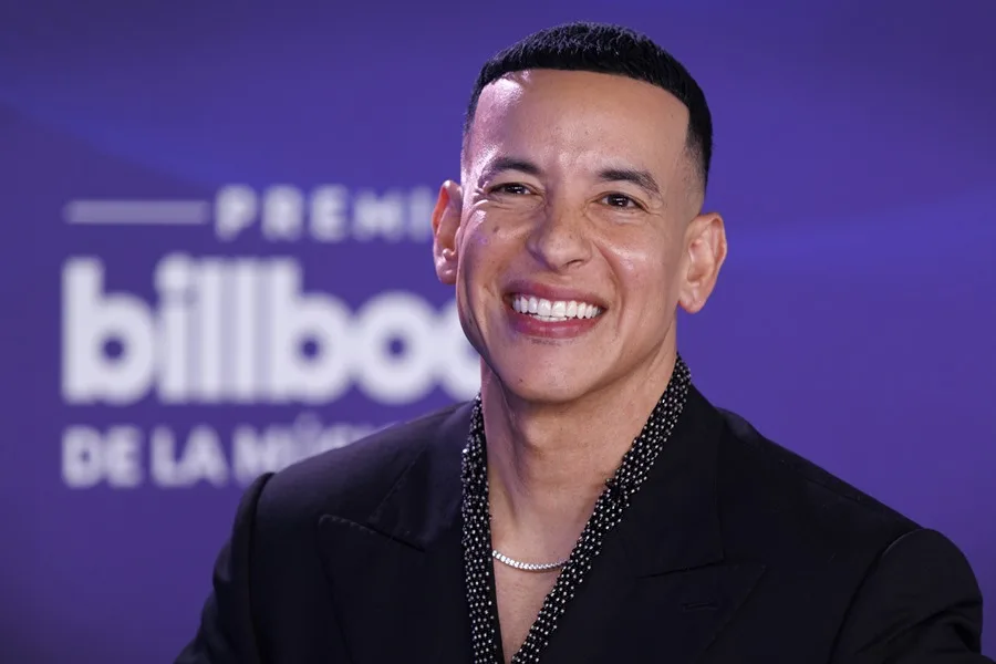 Daddy Yankee anuncia nuevo disco: ‘La Postal’