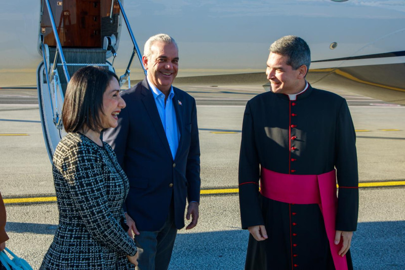 Suspenden audiencia de Abinader con León XIV por operación del papa; mandatario se reunirá con Parolin