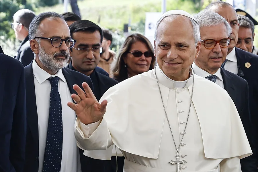 El papa León XIV ha sido operado de un adenocarcinoma pulmonar