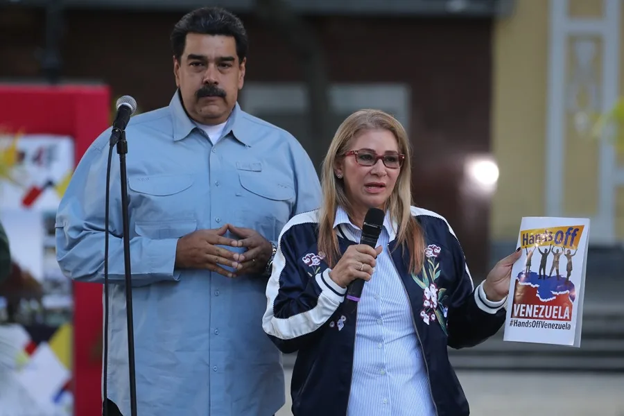 Nicolás Maduro y Cilia Flores se declaran no culpables de torturas y el juez aplaza el inicio del juicio