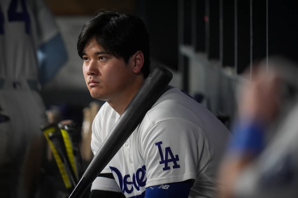 Ohtani pega jonrón de 3 carreras temprano, pero se queda sin más hits y Dodgers caen barridos