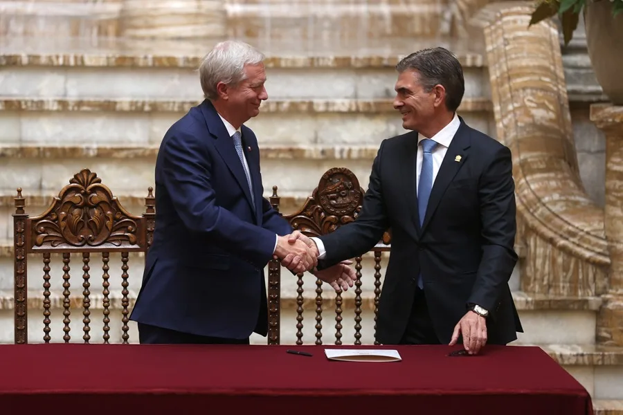 El presidente de Chile dice que su país y Bolivia avanzarán para restablecer relaciones «al más alto nivel»