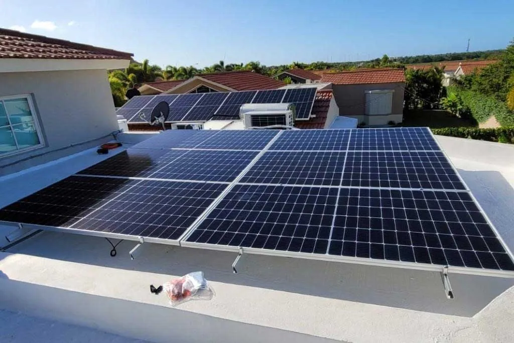 Edesur anuncia cargo por uso de red a clientes con paneles solares; SIE dispone respetar contratos vigentes