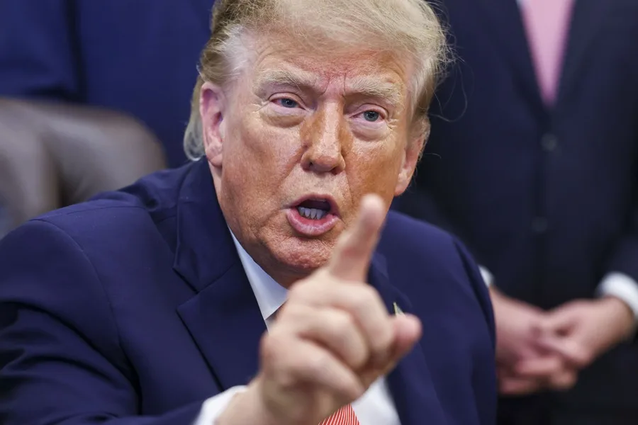 Trump afirma que España fue «invadida» por migrantes y «no está haciendo nada al respecto»