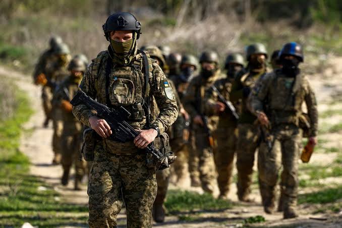Gobierno contrata asesoría legal en Rusia y enviará misión para asistir a dominicanos vinculados a la guerra