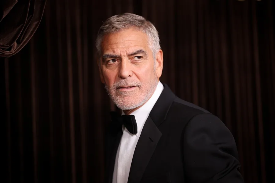 George Clooney filma en un pueblo de Nueva Jersey su nueva película basada en un bestseller