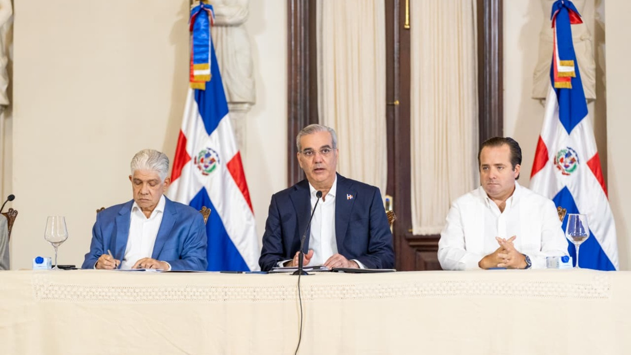Abinader anuncia obras por RD$31,109 millones con fondos de la renegociación de Aerodom