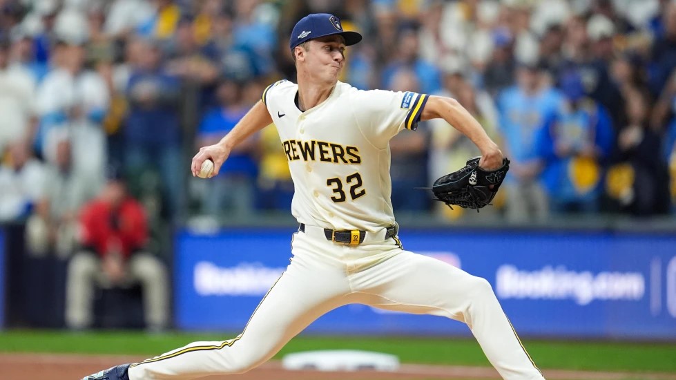 Misiorowski lleva su brazo de 104 mph al Juego 1 de la Serie Mundial Cerveceros-Rays