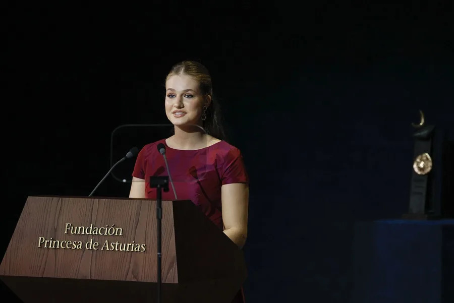 La princesa Leonor invoca la esperanza ante el desaliento, el escepticismo y la indignación