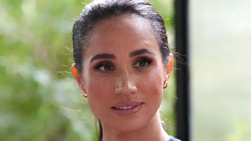 Meghan Markle expresa profunda consternación por las acusaciones contra su padre, quien niega los señalamientos
