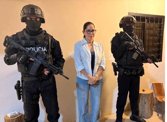 Dictan prisión preventiva contra Luisa González por presunto lavado de activos; el correísmo denuncia persecución