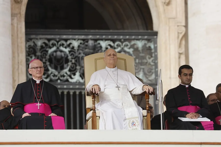 El papa continúa su «óptima recuperación» pero se desaconseja su viaje en helicóptero a Asís el martes